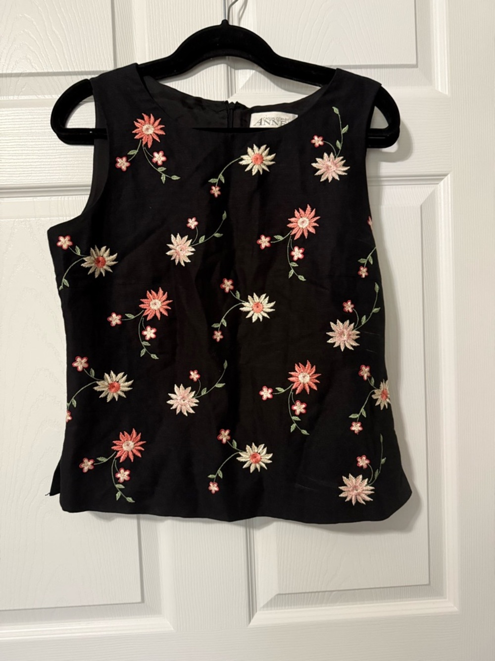 Vintage 90’s Casual Corner Annex Embroidered Shell Top- Sz 10 - Picture 2 of 7